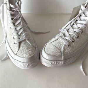NWOT/B Unisex Converse Chuck Taylor All Star Sneakers
